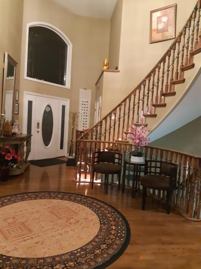 Lakeview House With 4 Rooms Kelowna Near Downtown & Knox Moutain Chambre photo