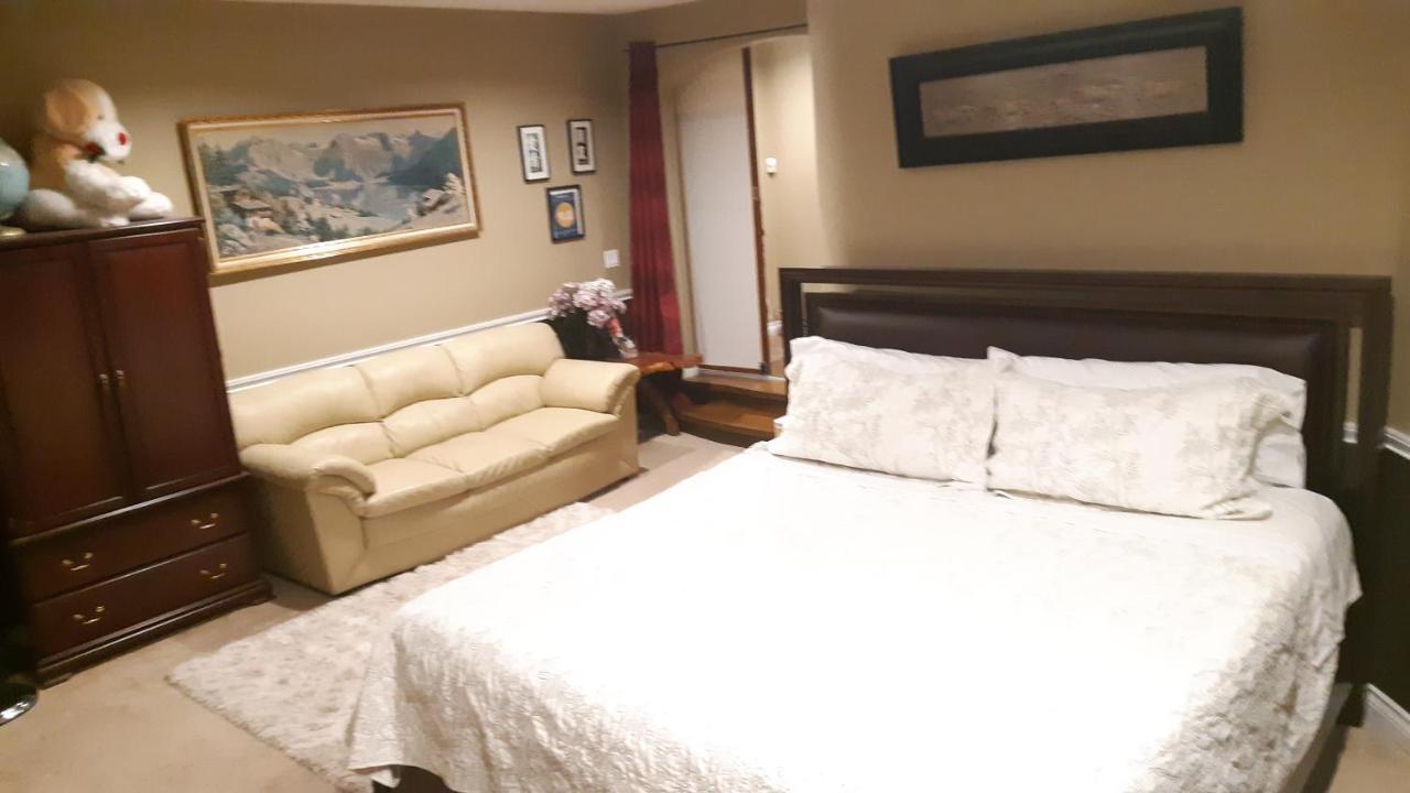 Lakeview House With 4 Rooms Kelowna Near Downtown & Knox Moutain Extérieur photo