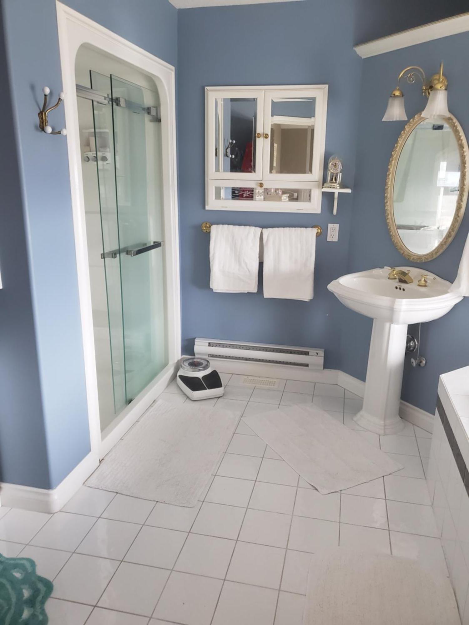 Lakeview House With 4 Rooms Kelowna Near Downtown & Knox Moutain Chambre photo